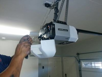 Considerations in Buying a New Garage Door Opener